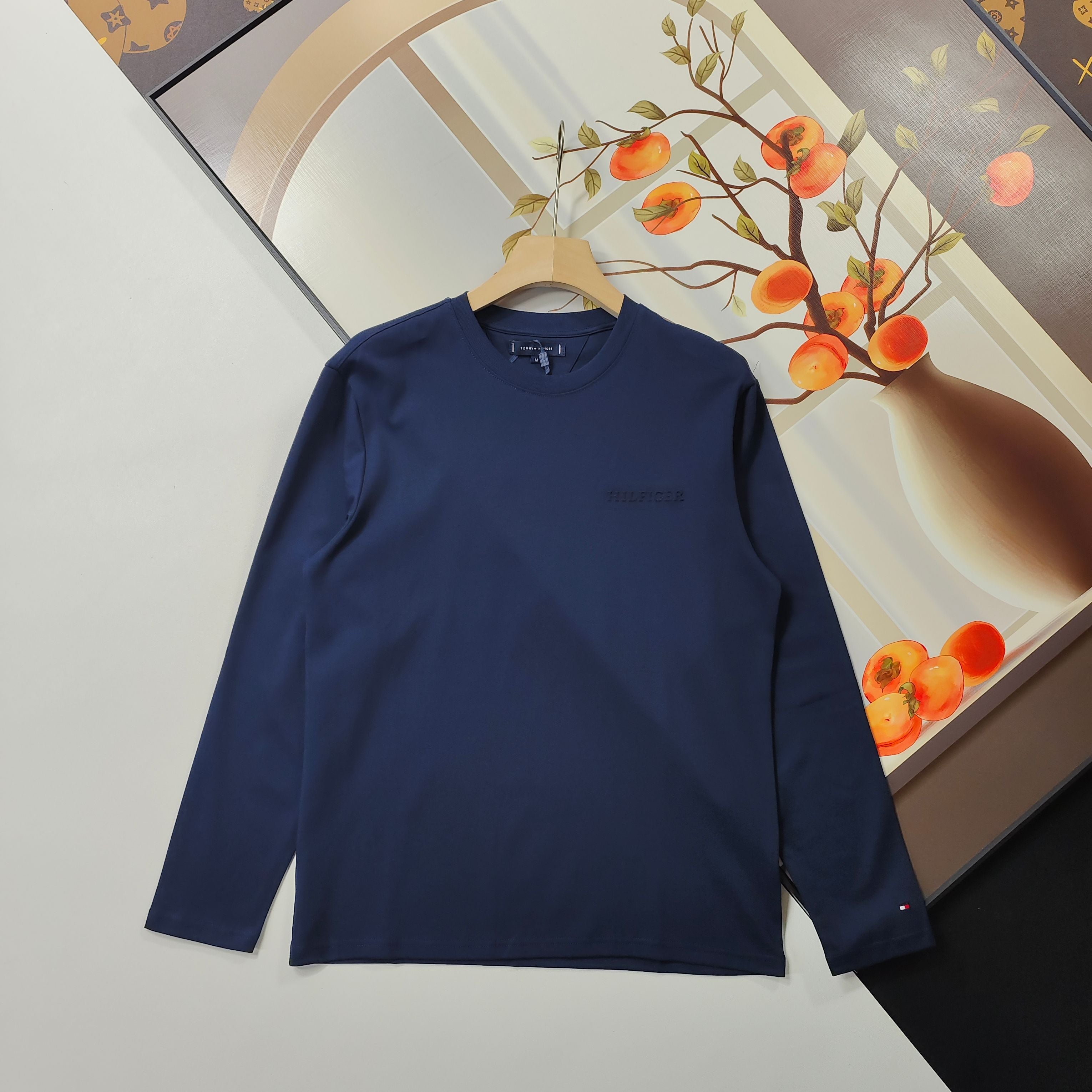 Tommy Hilfiger Classic Foam Print Logo Long Sleeve T-Shirt – 2025FW