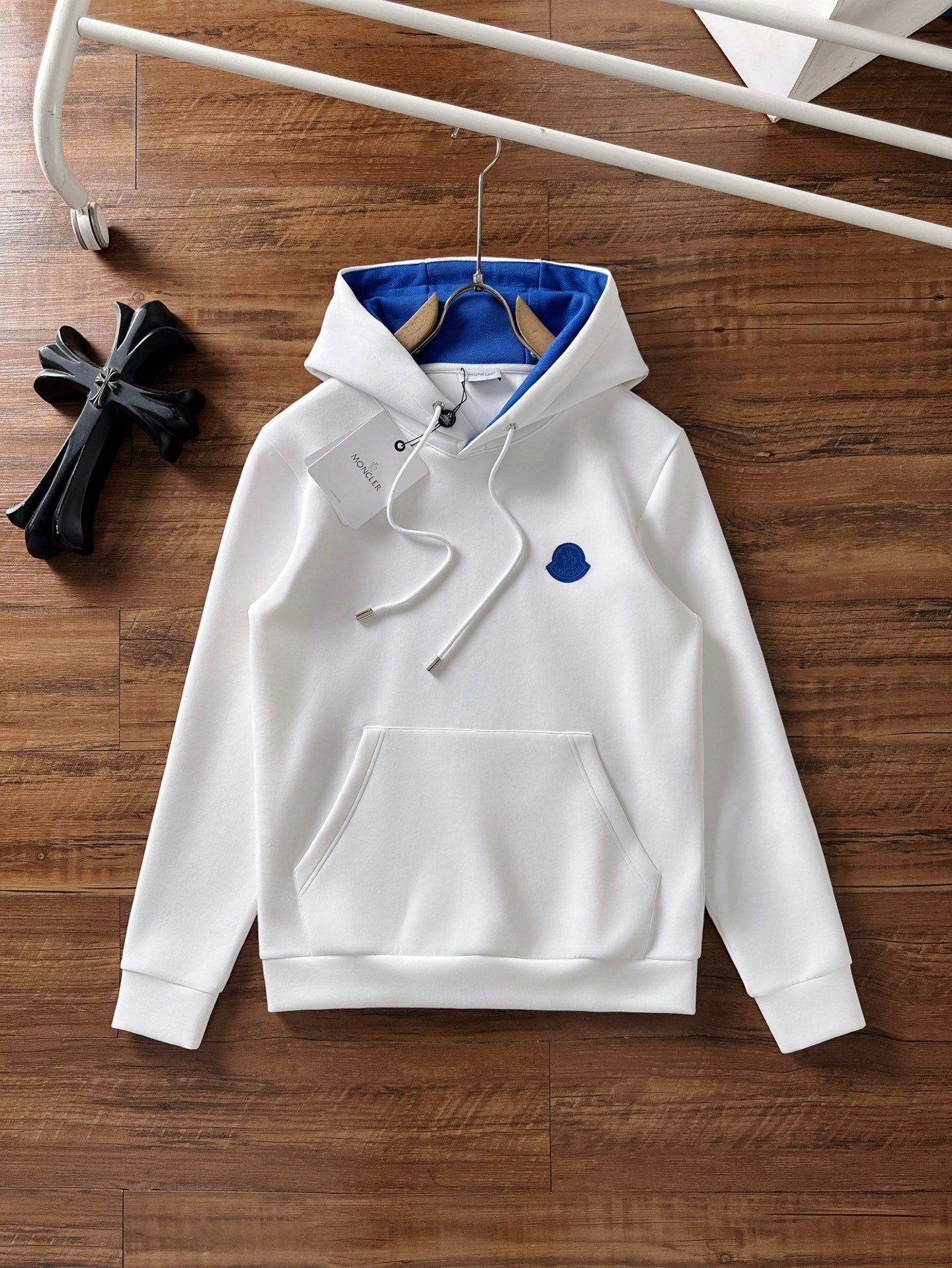 Moncler Unisex Logo Hooded Sweatshirt – 2025FW